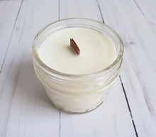 Load image into Gallery viewer, 4 oz soy wax essential oil wood wick candle