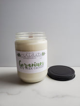 Load image into Gallery viewer, 16 oz soy wax essential oil wood wick candle