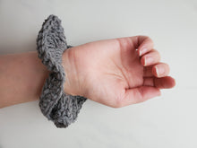 Load image into Gallery viewer, Compostable cotton scrunchie