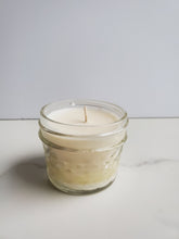 Load image into Gallery viewer, 4 oz soy wax essential oil candle