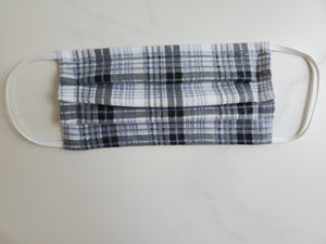 Cotton face mask with filter pocket