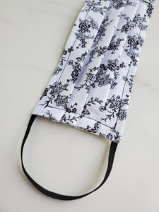 Cotton face mask with filter pocket