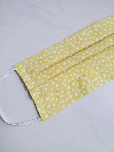 Cotton face mask with filter pocket
