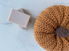 Load image into Gallery viewer, Apple cider solid bar shampoo+soap